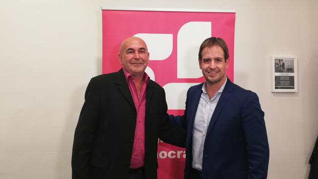 Ricardo Mercado, candidato a las elecciones andaluzas, junto a Cristiano Brown.