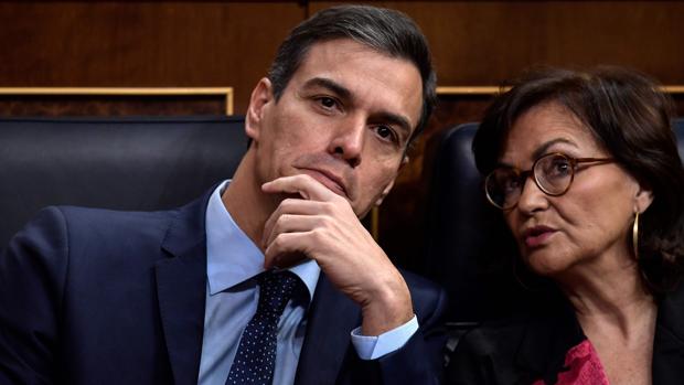 Sánchez cambia el rumbo y se prepara para intervenir en Cataluña