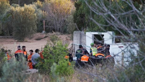 Los padres de los niños muertos en Valencia: una pareja joven con problemas mentales que malvivÃa en una caseta