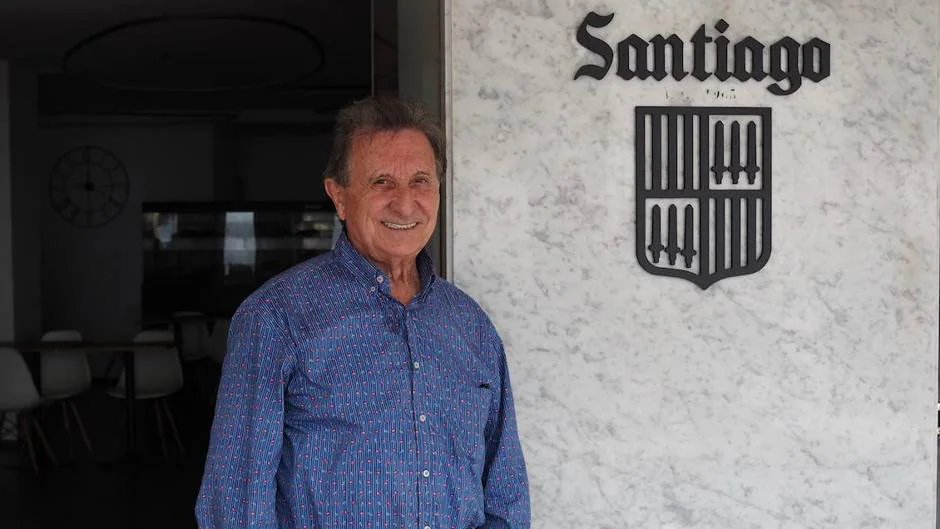 Santiago con Santiago: El mítico restaurante marbellí vuelve a las manos de Domínguez