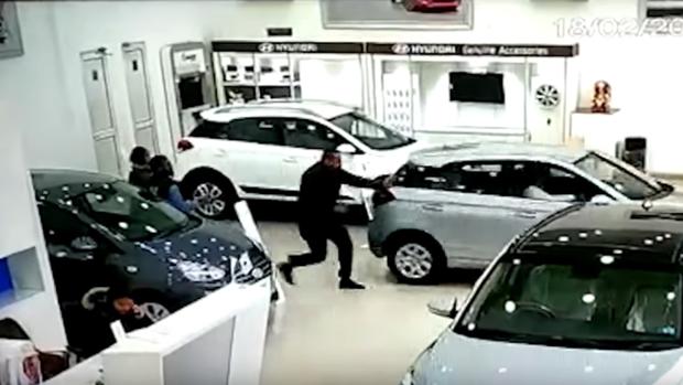 Captura del momento del accidente en un vídeo subido a YouTube