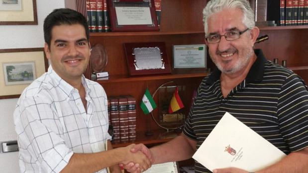José María Fernández, exalcalde de Espartinas por Ciudadanos, e Ignacio Rubio (PSOE)
