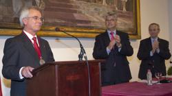 El Colegio de Aparejadores concedió al restaurador la Medalla al Mérito Profesional