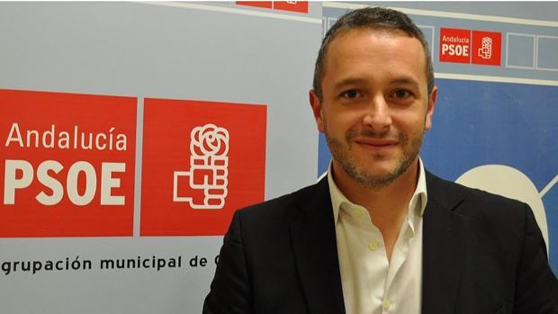 El Tribunal Mercantil inhabilita tres años al alcalde de Camas Rafael Recio por el concurso de Sodecsa