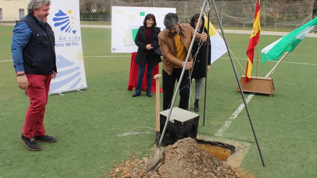 Colocación de la primera piedra de la reforma integral del polideportivo Alcalde Fernando Suárez Villar