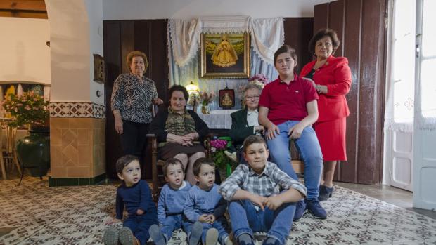 De izquierda a derecha, María García, Eustasia Núñez, Orocia Guitart y Antonia Rocío Jiménez