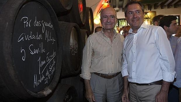 Juan Espadas y Francisco de la Torre, en la Feria de Málaga