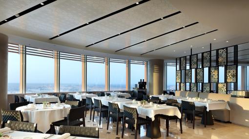 Restaurante del hotel que la cadena Hotusa ha inaugurado en Torre Sevilla