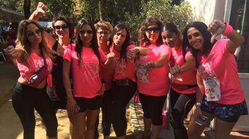 El grupo de amigas de Sevilla, tras la cancelación de la carrera
