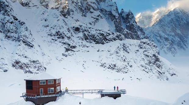 Así es el hotel de Alaska al que solo se llega volando