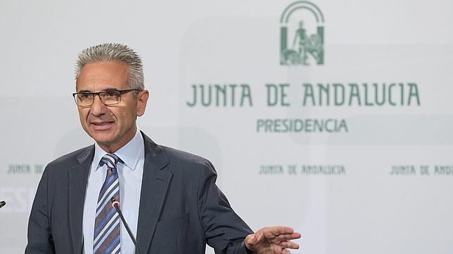 La Ley de Memoria de Andalucía abarcará hasta 1982 para incluir la Transición